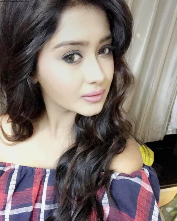 তারুণ্য ধরে রাখতে যা করবেন নারীরা