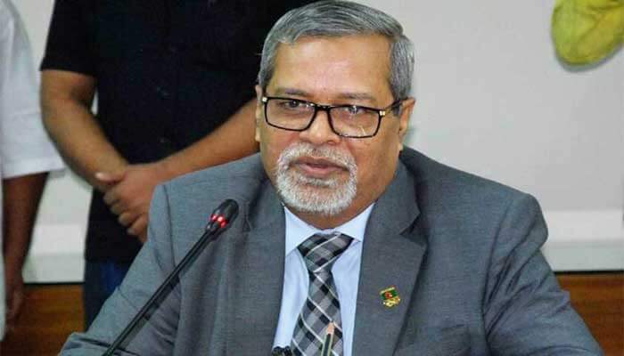 ভোটকক্ষ থেকে লাইভ করা যাবে না: সিইসি