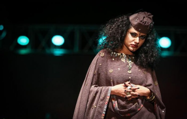 র‍্যাম্পে শাবনাজ সাদিয়া ইমি।