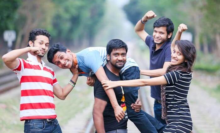 বন্ধু বানানোর সহজ উপায়