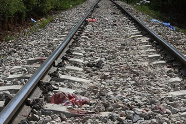 রাজধানীর খিলক্ষেতে ট্রেনে কাটা পড়ে মারা গেছেন দুই ব্যক্তি